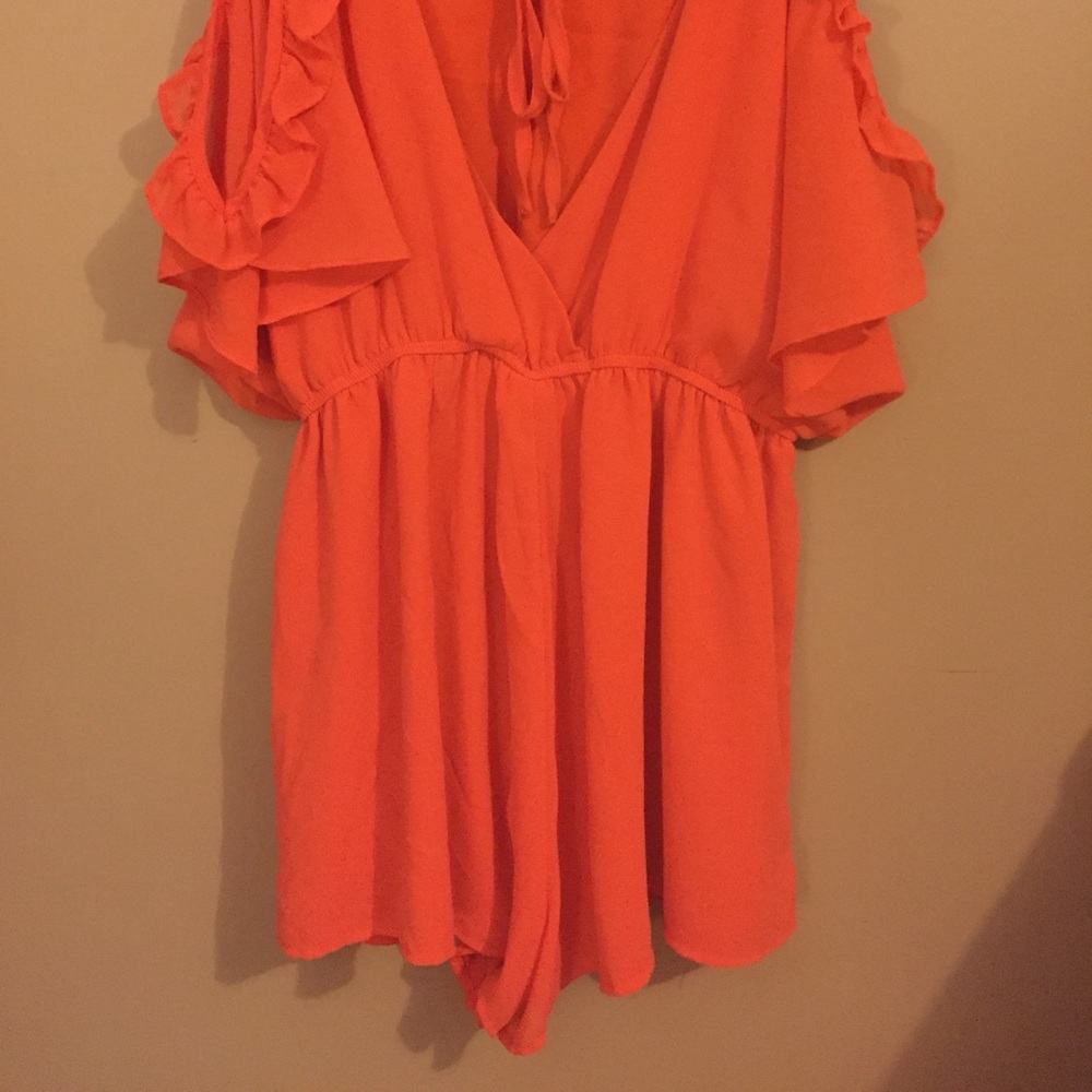 Romper. - Picture 2 of 2